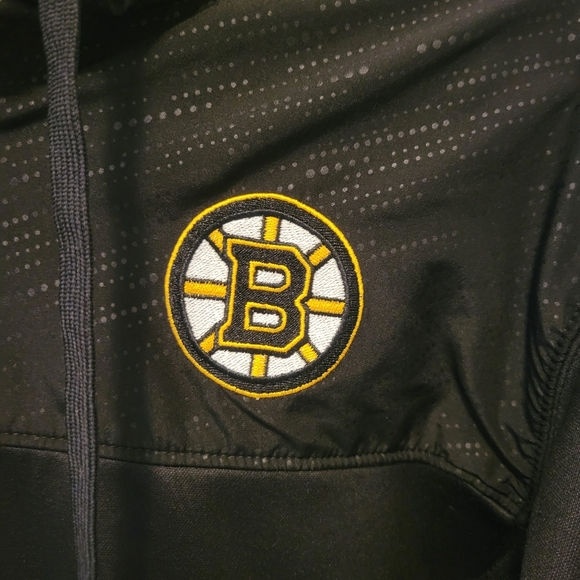Boston Bruins sweater - Picture 3 of 5